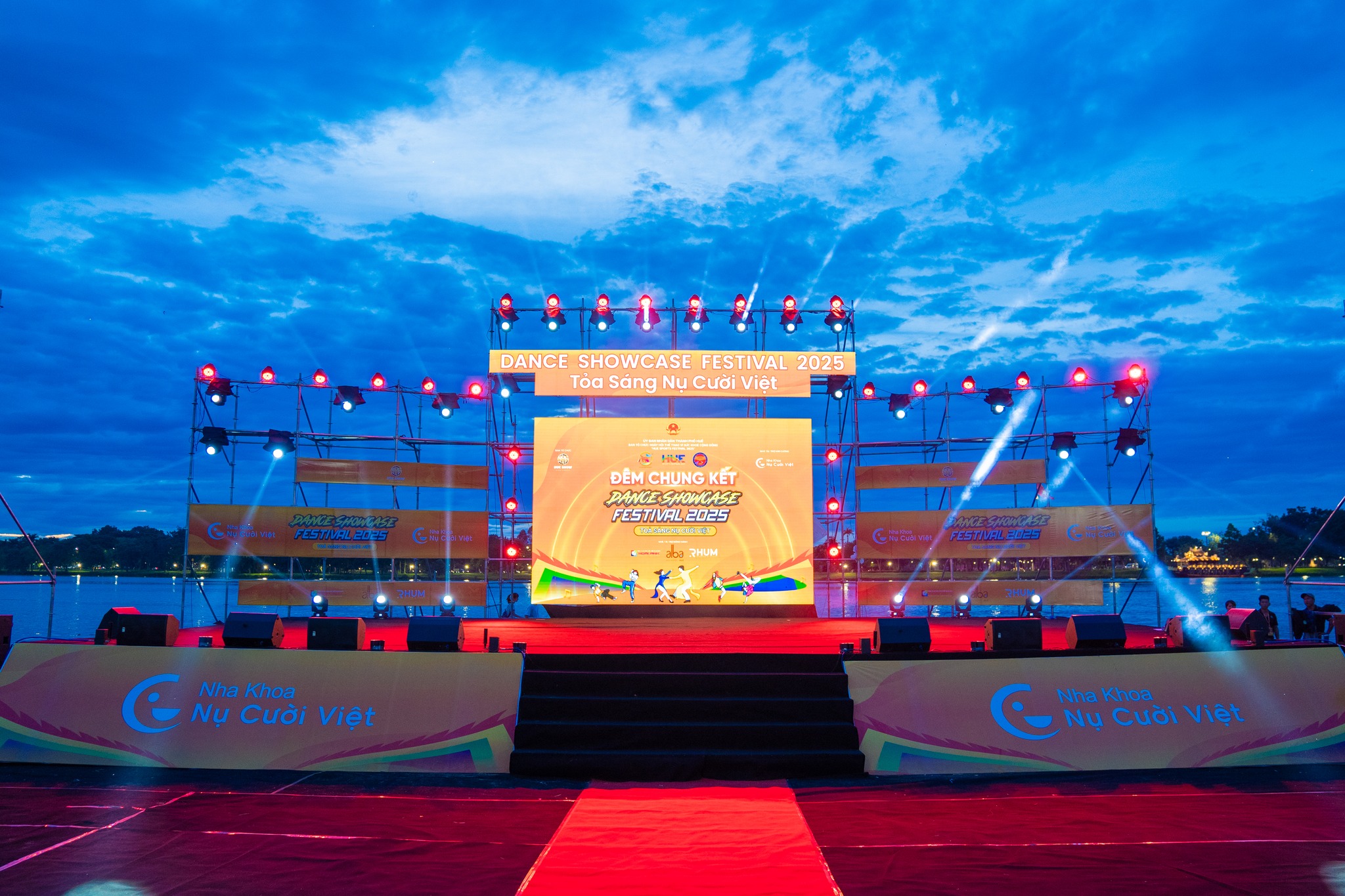 CHƠI SỰ KIỆN PHẢI CHẤT - CHỌN HUẾ SHOW LÀ NHẤT
