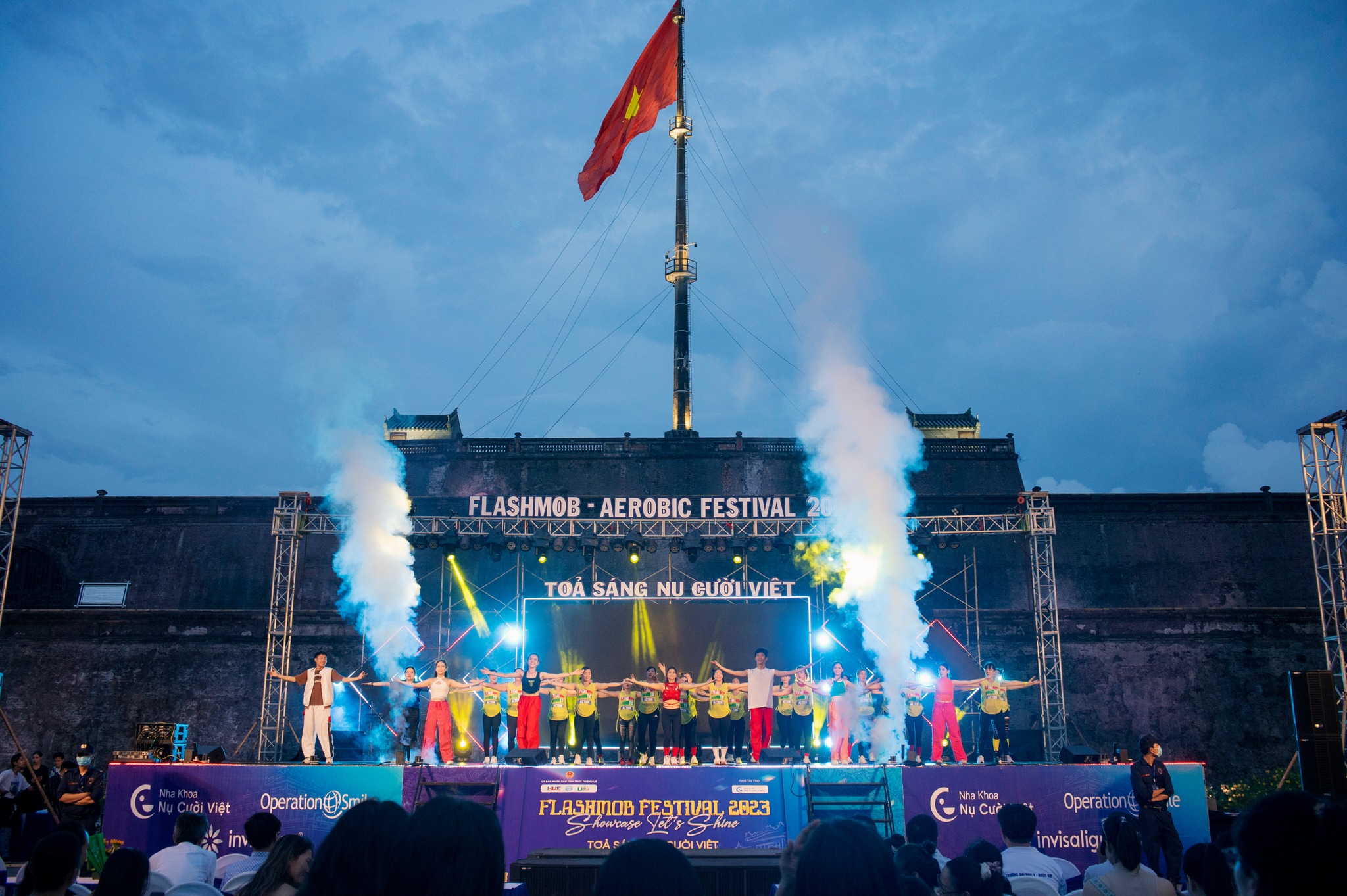 HUẾ SHOW – ENTERTAINMENT GAMESHOW KHUẤY ĐỘNG MỌI SỰ KIỆN